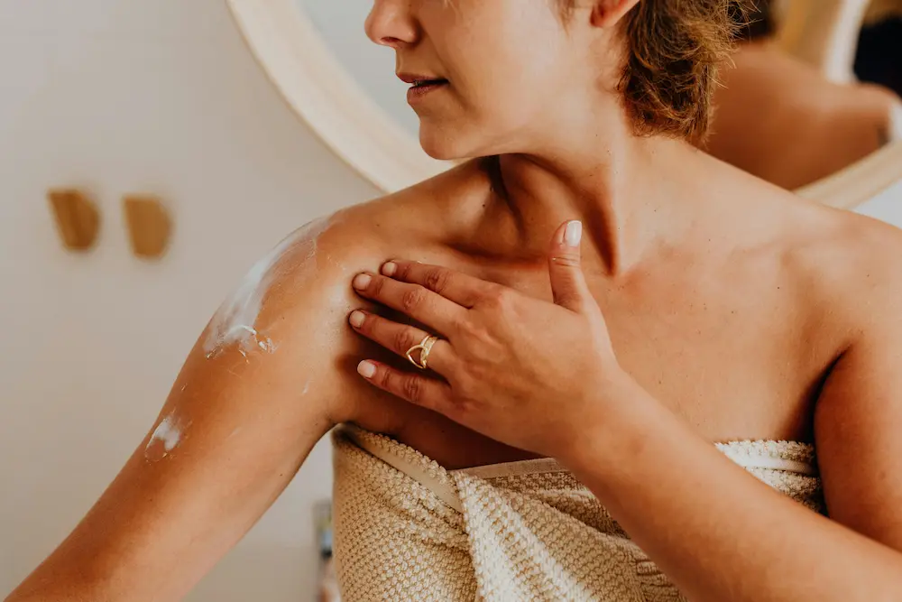 Rutina de skincare después del sol para una piel radiante